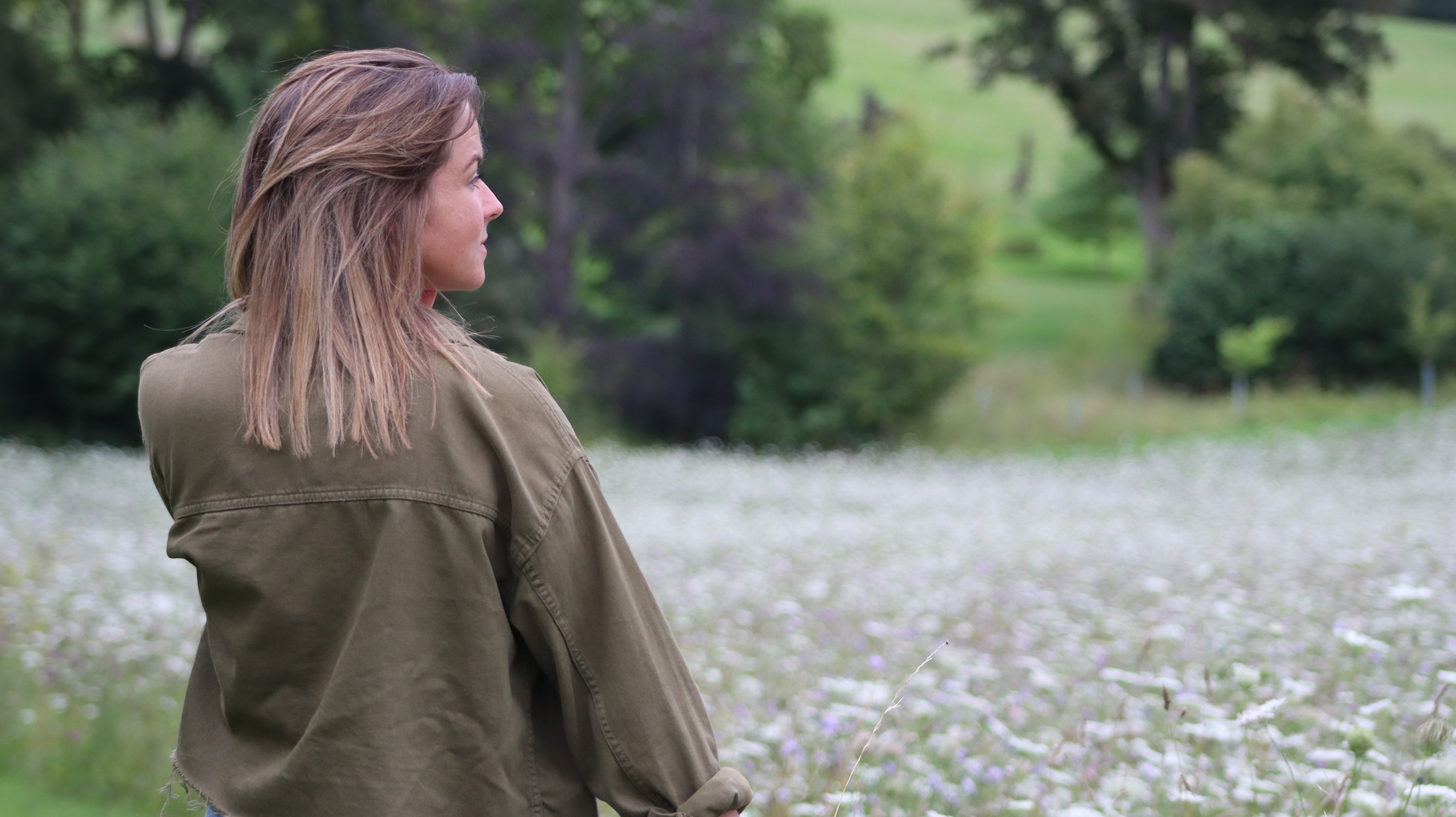 Finding clarity in the open air: another perspective on 'Walking Talking Therapy'.